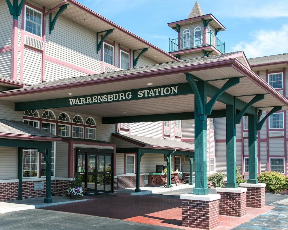 Comfort Inn Warrensburg Station Exteriör bild